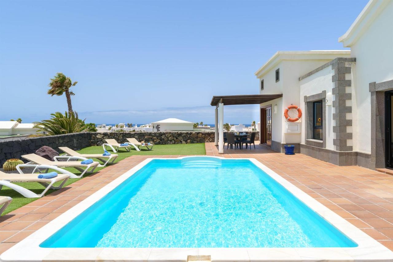 Villa Los Dragos Playa Blanca  Ngoại thất bức ảnh