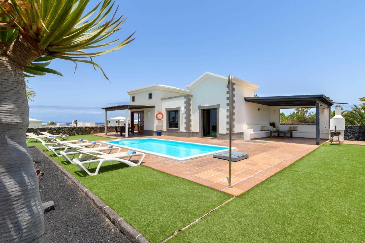 Villa Los Dragos Playa Blanca  Ngoại thất bức ảnh
